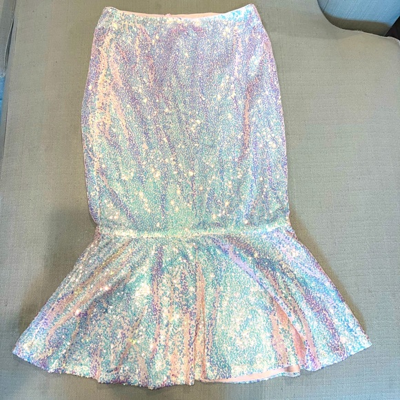 Dresses & Skirts - Iridescent Sequin Mermaid Midi Skirt